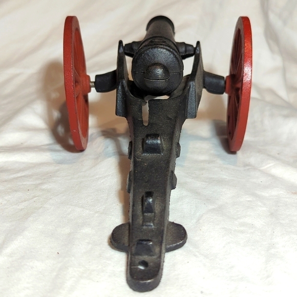 Vintage Cast Iron Black Field Cannon Red Spoke Wheel Toy Collectible Antique - Picture 6 of 12